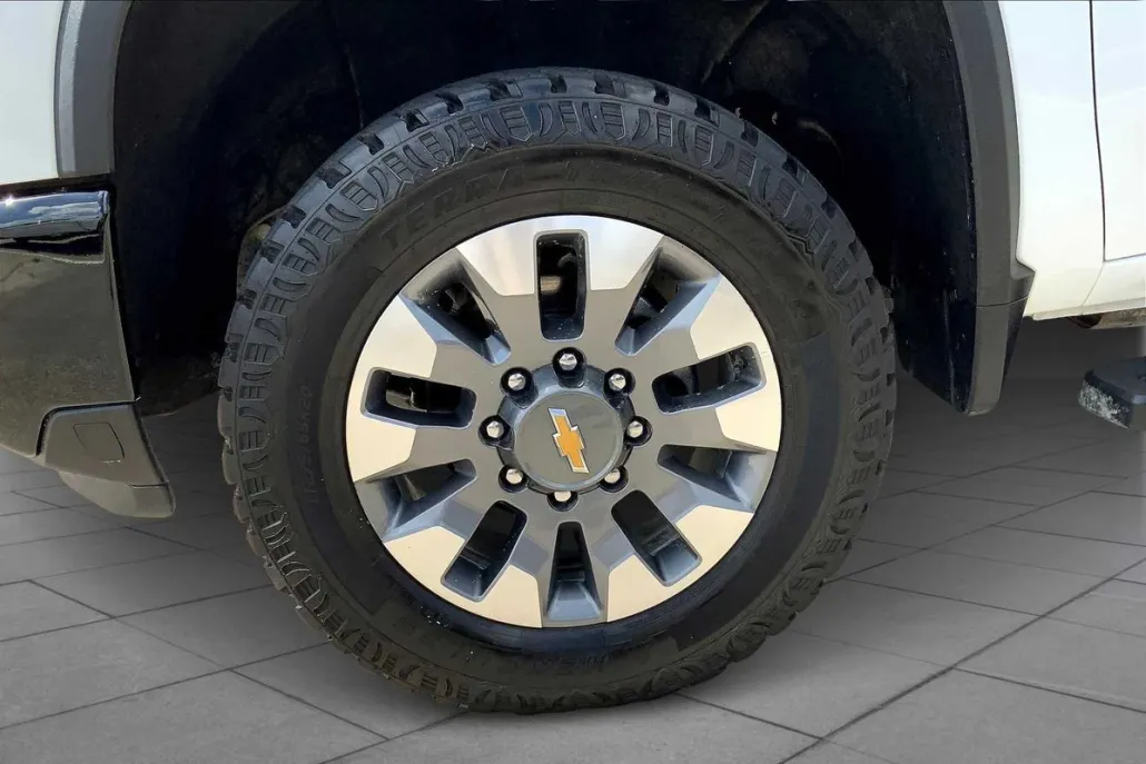 2024 Chevrolet Silverado 2500HD Custom photo 1