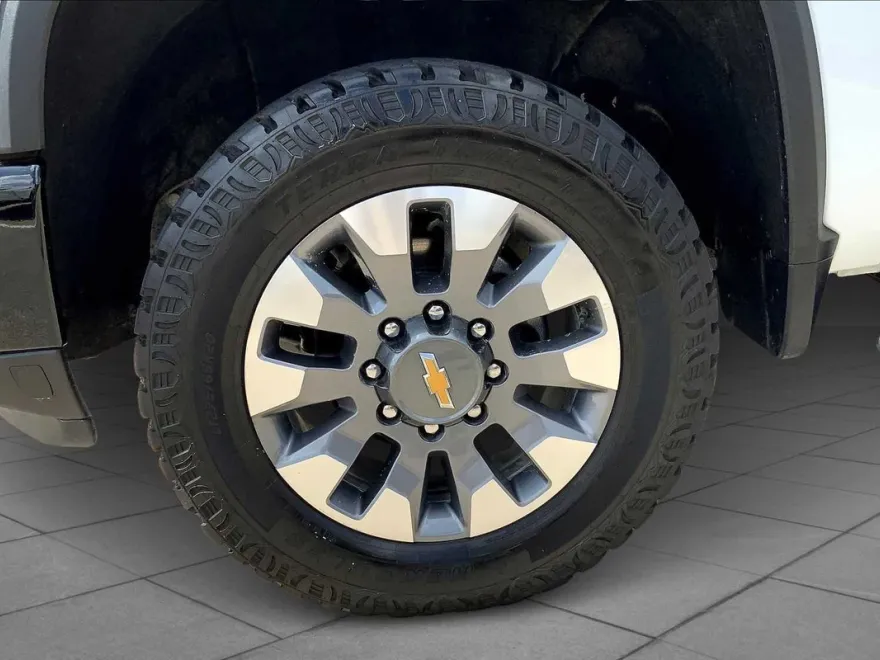 2024 Chevrolet Silverado 2500HD Custom photo 1