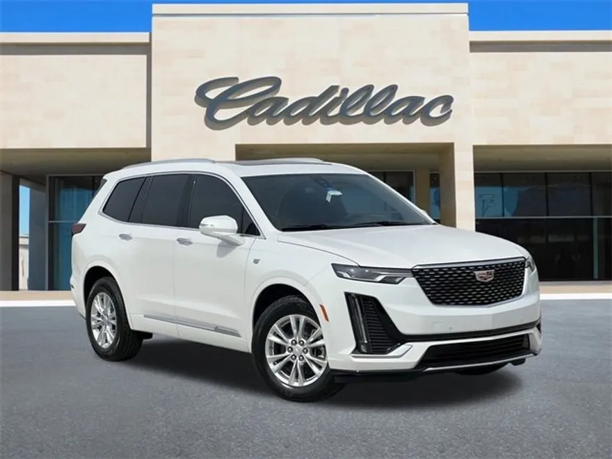 2025 Cadillac XT6 Luxury photo 1