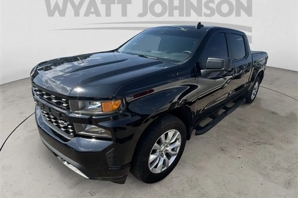 2022 Chevrolet Silverado 1500 Custom photo 1