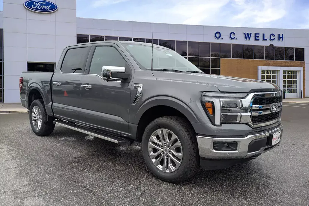 2025 Ford F-150 Lariat photo 1