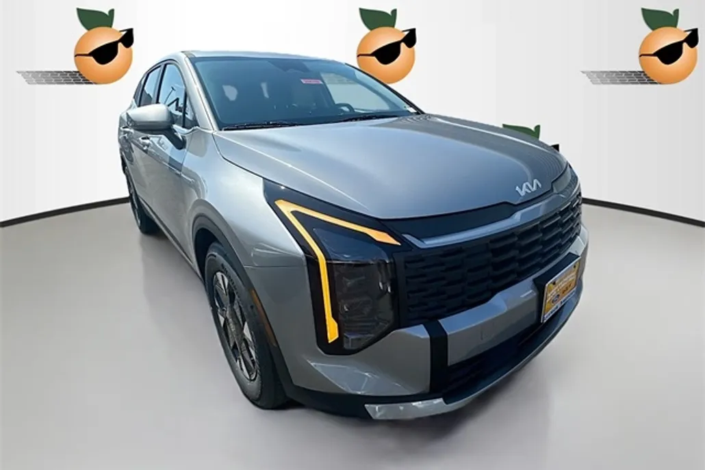 2026 Kia Sportage Hybrid LX photo 1