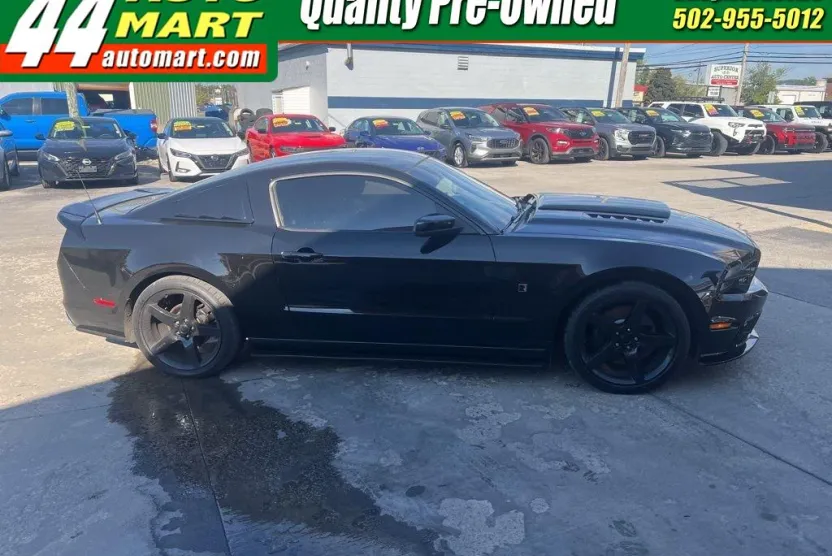 2014 Ford Mustang GT photo 1