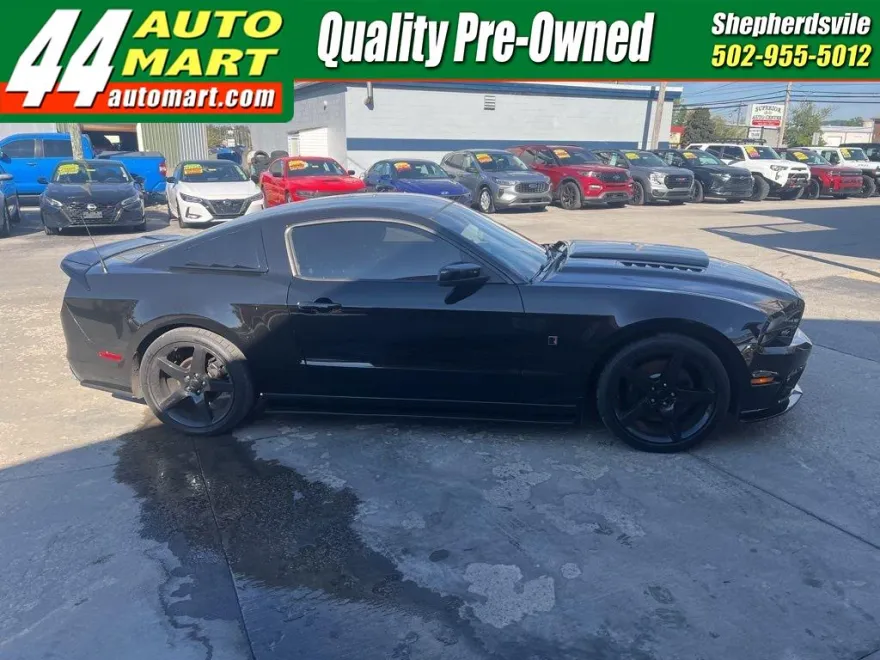 2014 Ford Mustang GT photo 1