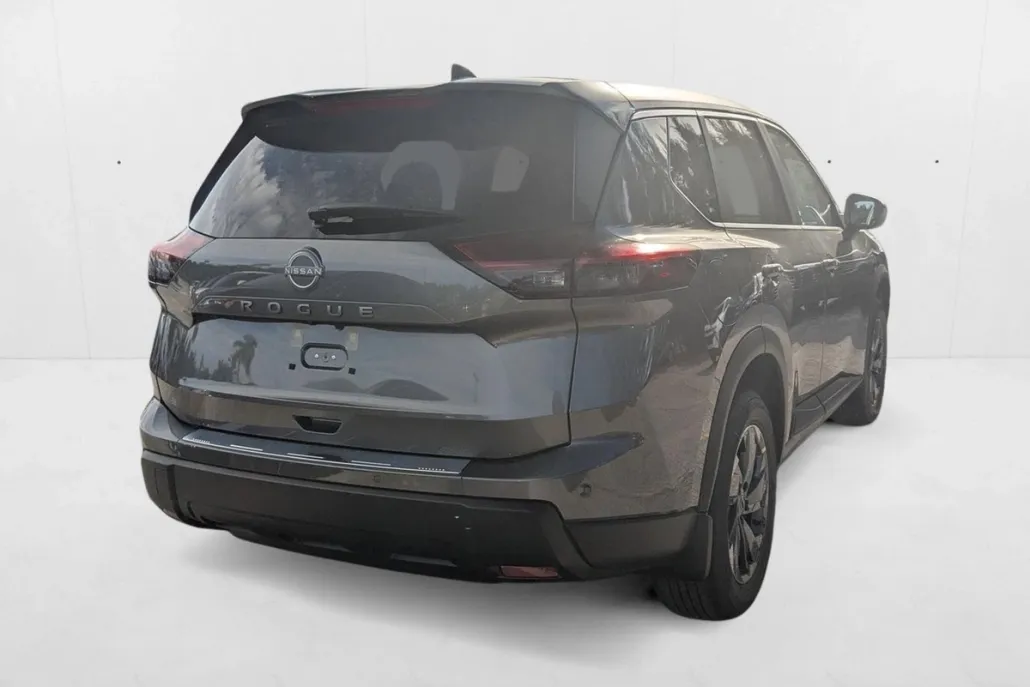 2026 Nissan Rogue SV photo 1