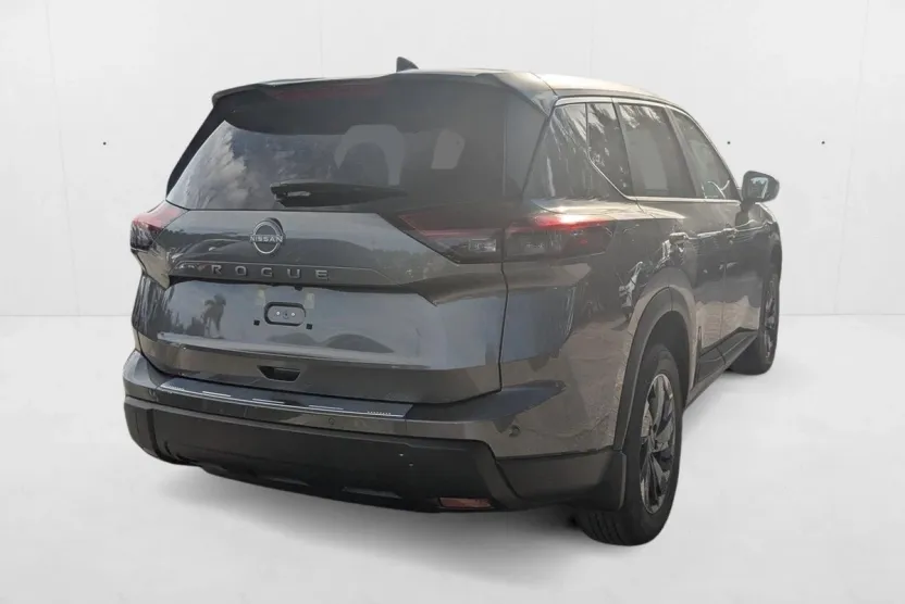 2026 Nissan Rogue SV photo 1