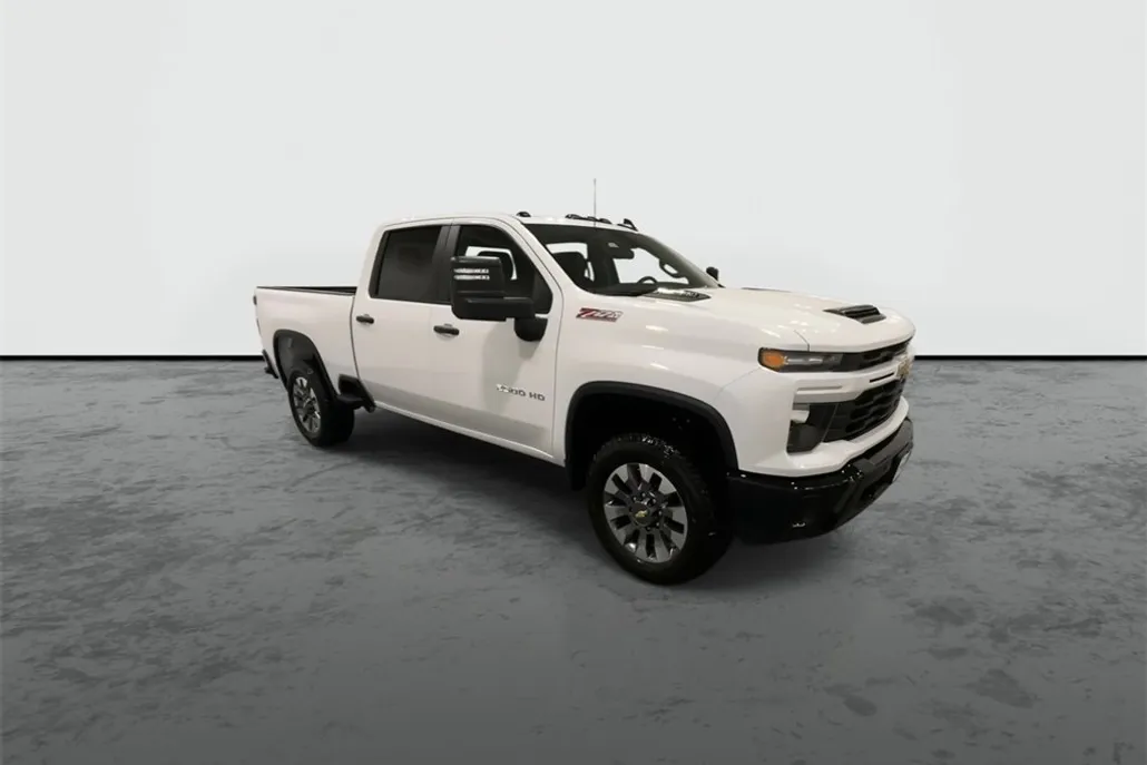 2025 Chevrolet Silverado 2500HD Custom photo 1