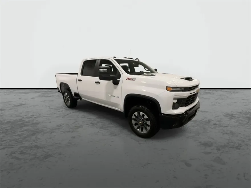 2025 Chevrolet Silverado 2500HD Custom photo 1