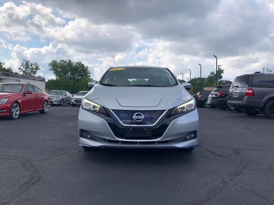 2021 Nissan Leaf SV Plus photo 1