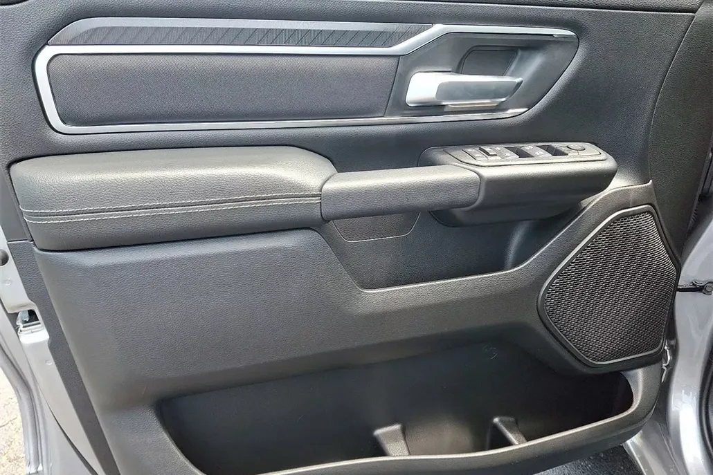 2025 Ram 1500 Big Horn photo 1