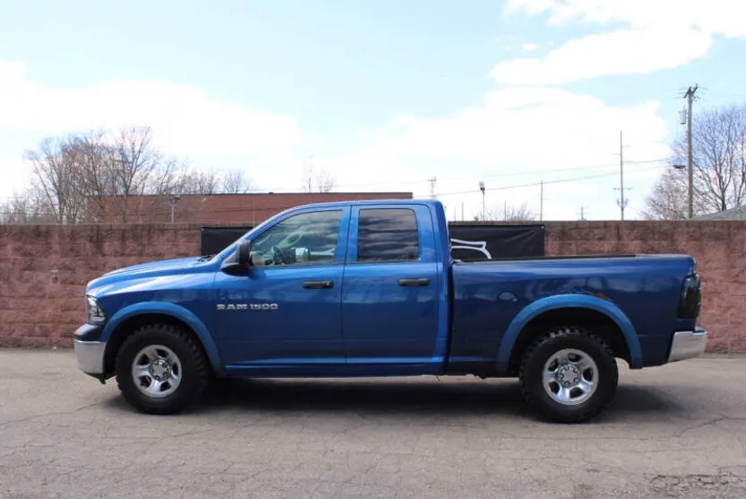 2011 Ram 1500 SLT photo 1