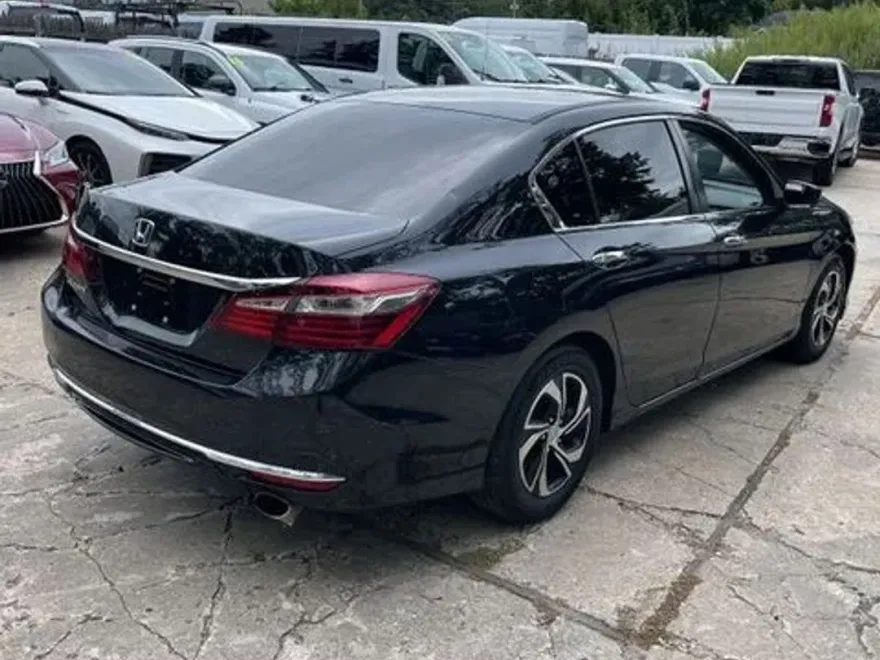 2017 Honda Accord LX photo 1