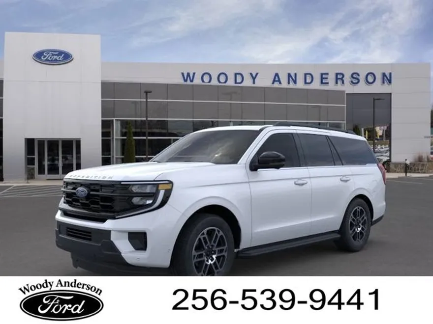 2025 Ford Expedition photo 1