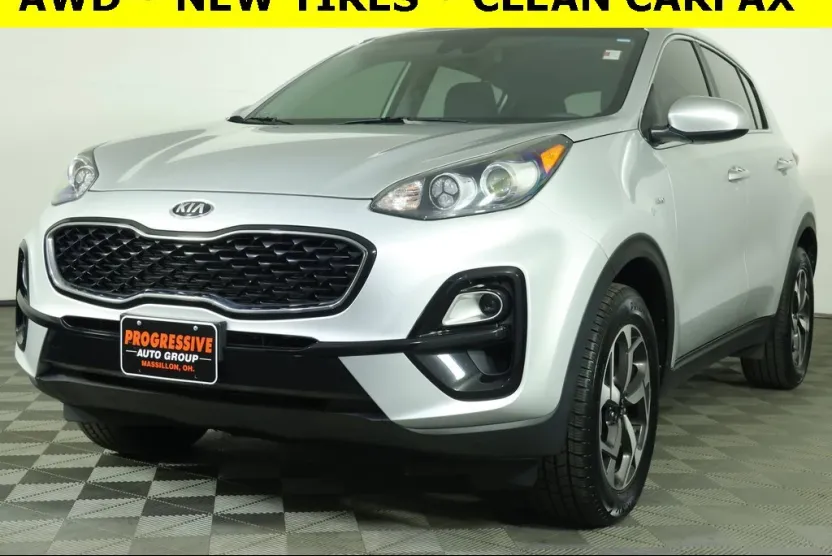 2020 Kia Sportage LX photo 1