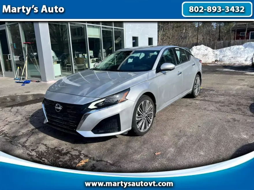 2024 Nissan Altima SL photo 1
