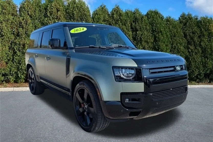 2024 Land Rover Defender 130 X photo 1