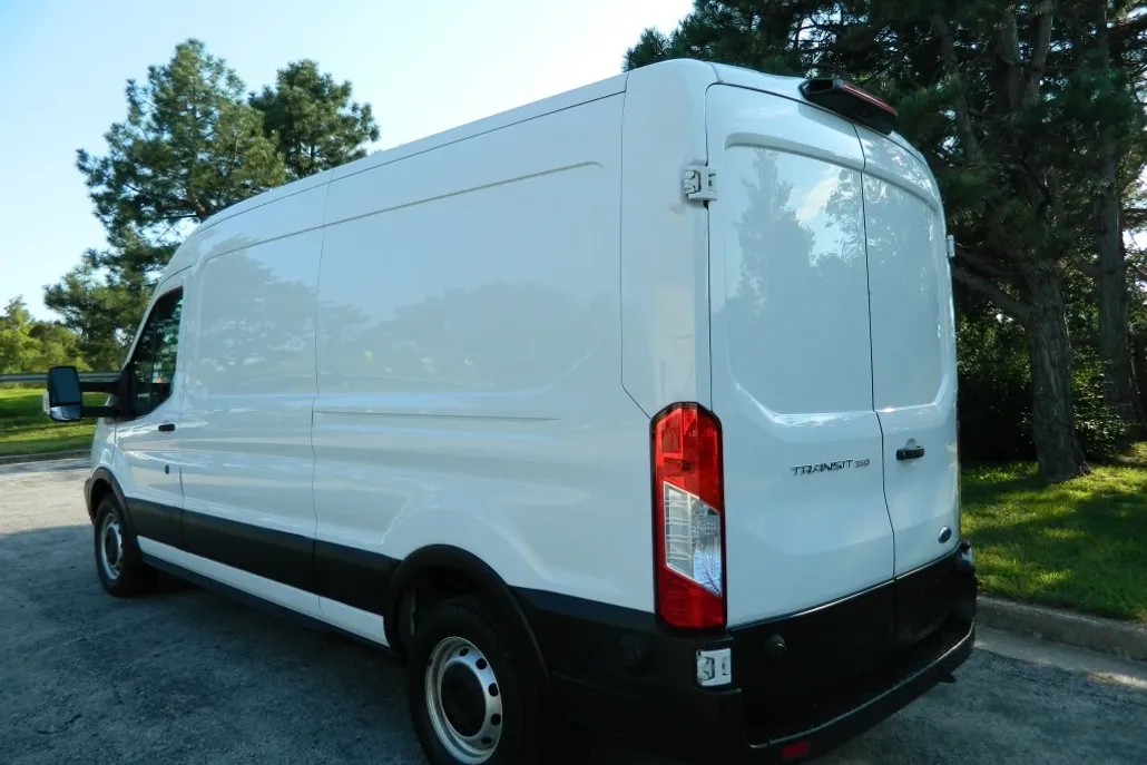 2019 Ford Transit photo 1