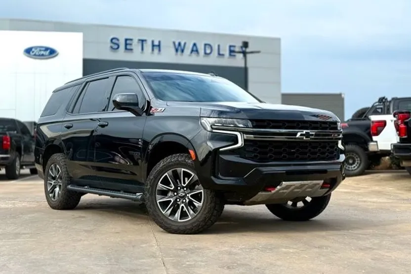 2021 Chevrolet Tahoe Z71 photo 1