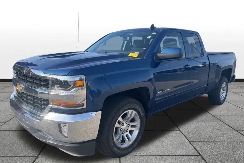 2019 Chevrolet Silverado 1500 LT photo 1