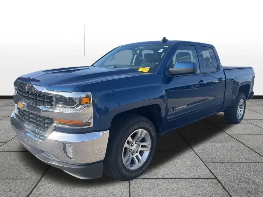 2019 Chevrolet Silverado 1500 LT photo 1