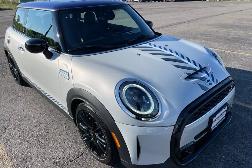 2022 Mini Cooper 2 Door Hardtop S photo 1