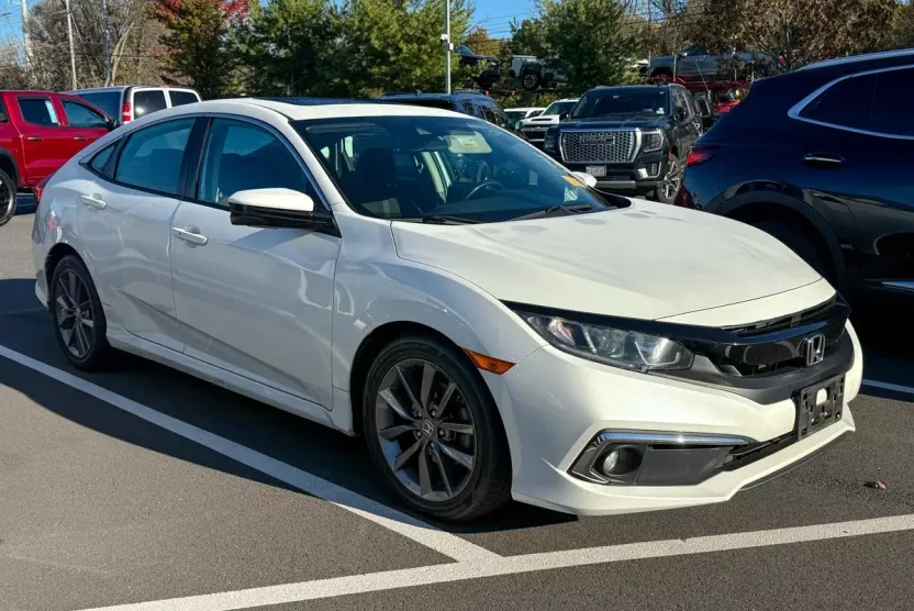 2019 Honda Civic EX photo 1