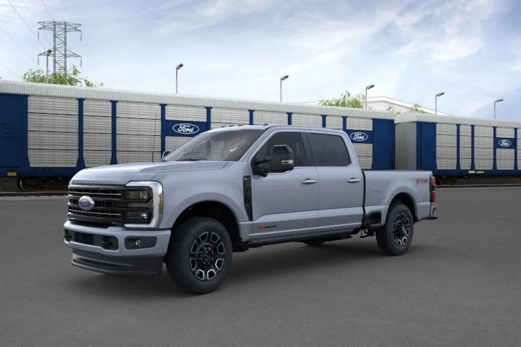 2025 Ford F-350 Platinum photo 1