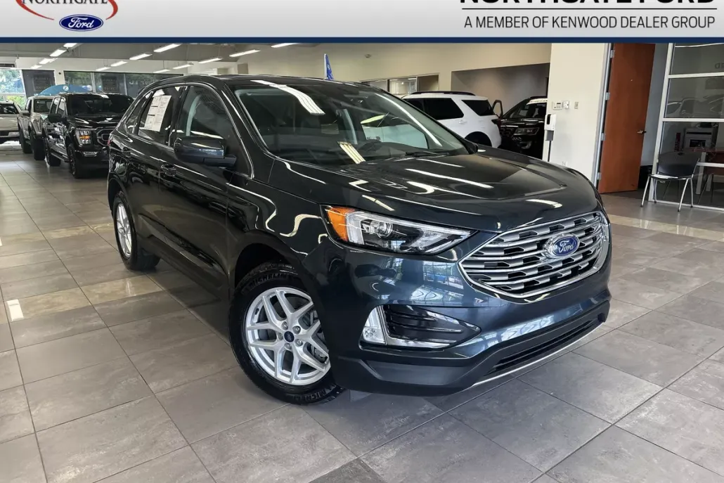 2022 Ford Edge SEL photo 1