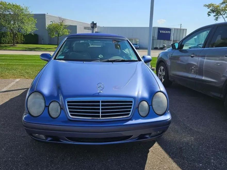 1999 Mercedes Benz CLK 320 photo 1