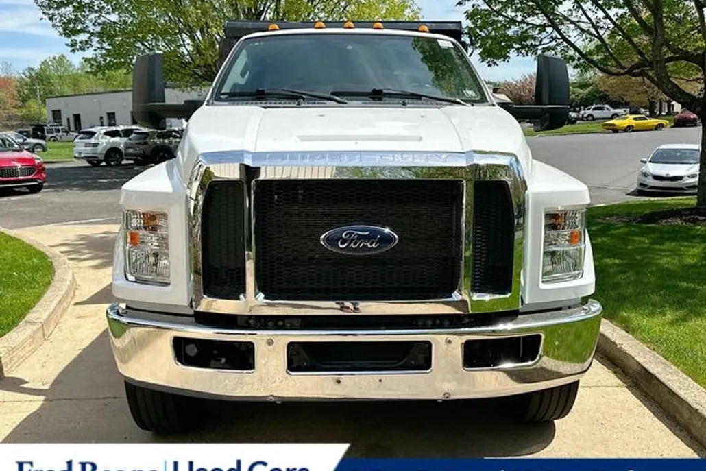 2019 Ford F-750 photo 1