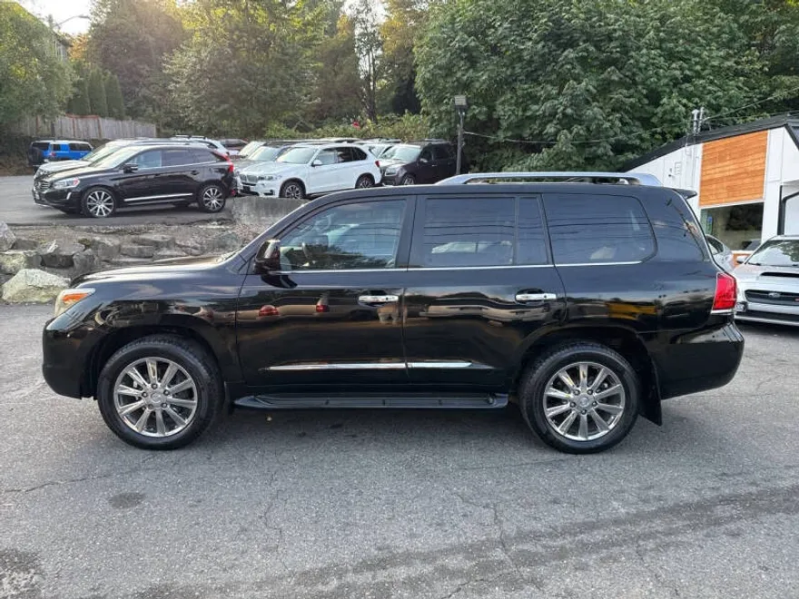 2009 Lexus LX 570 photo 1
