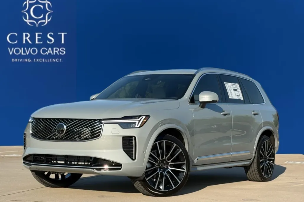 2026 Volvo XC90 B5 Plus photo 1