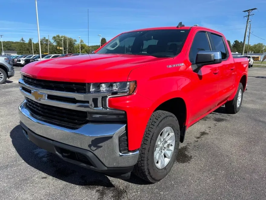 2022 Chevrolet Silverado 1500 LT photo 1