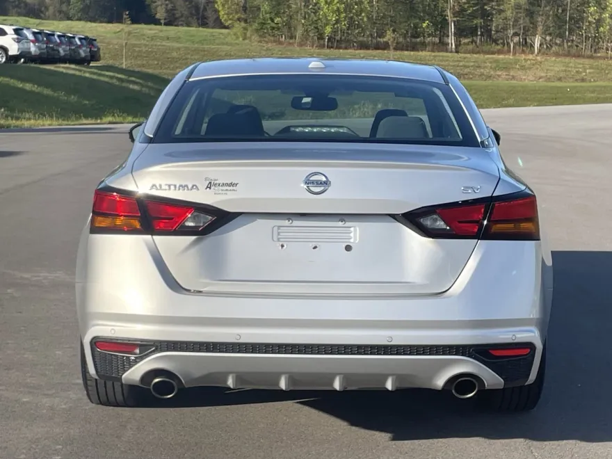 2019 Nissan Altima 2.5 SV photo 1