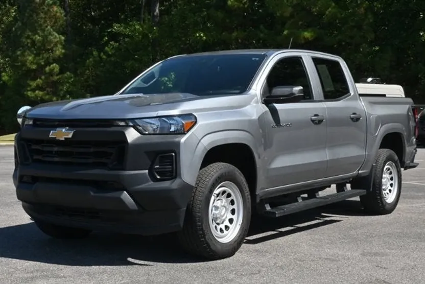 2023 Chevrolet Colorado Work Truck photo 1