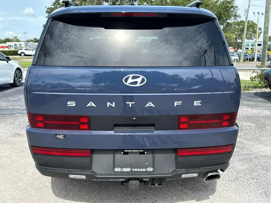 2025 Hyundai Santa Fe SEL photo 1