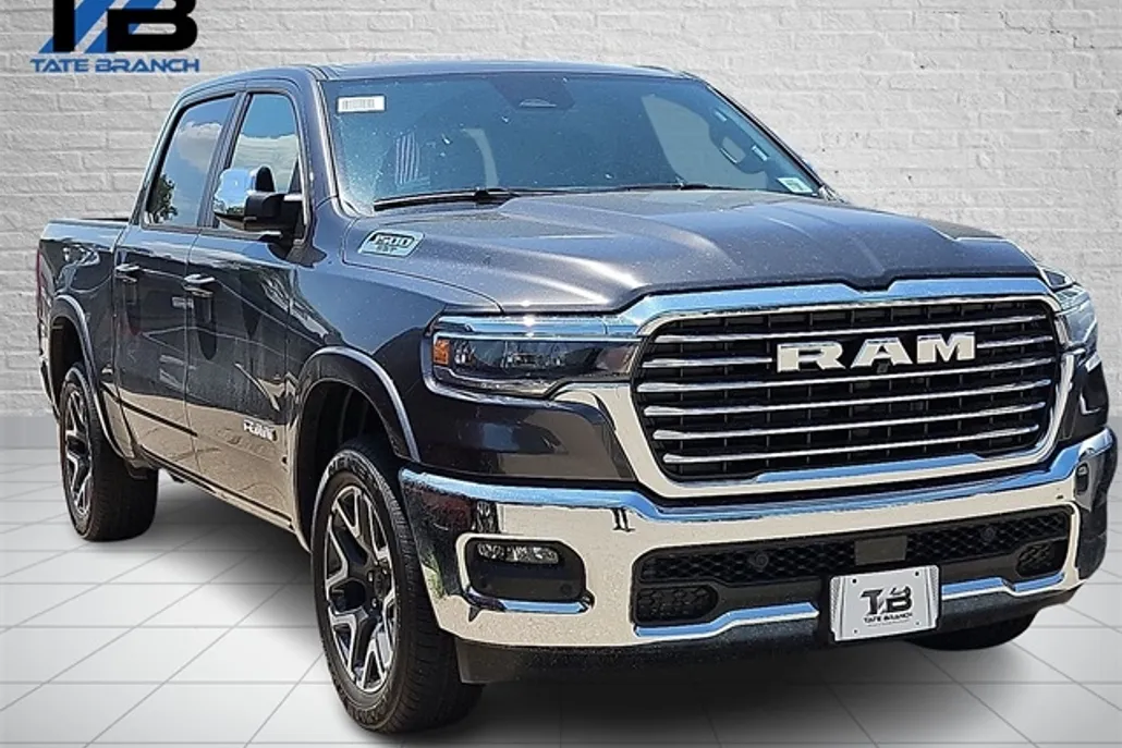 2025 Ram 1500 Laramie photo 1