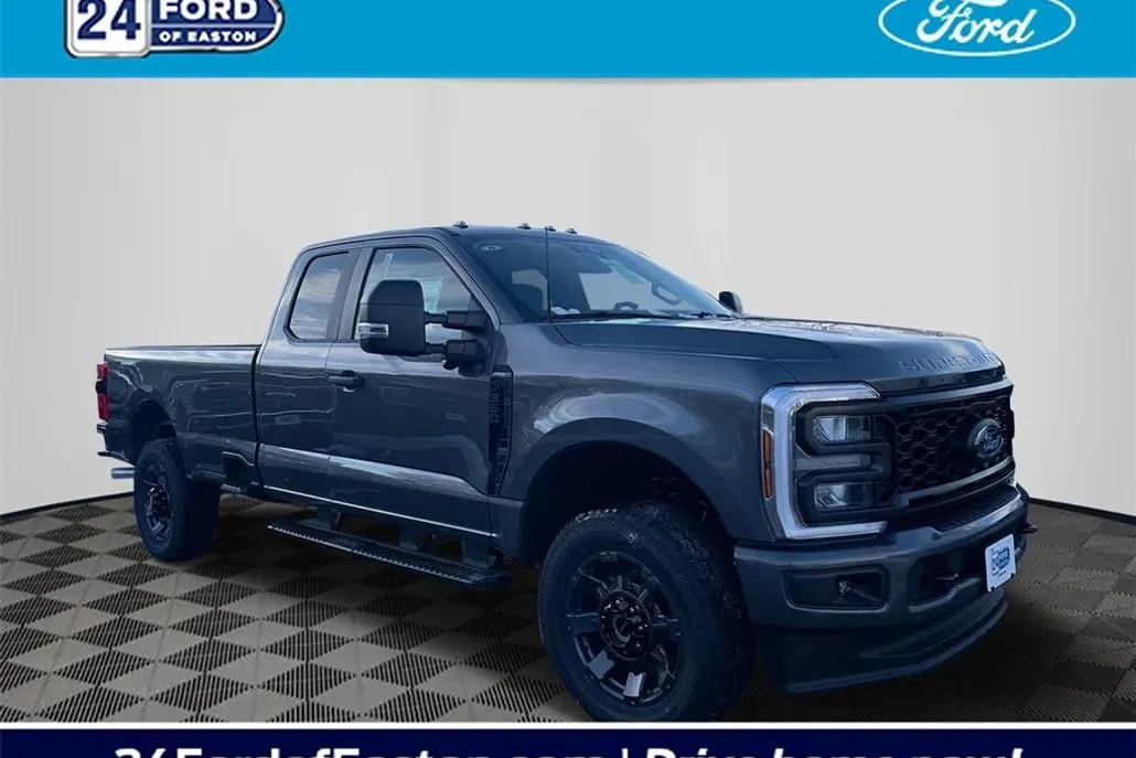 2025 Ford F-350 XL photo 1