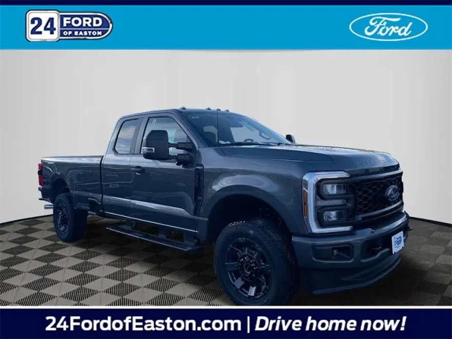 2025 Ford F-350 XL photo 1