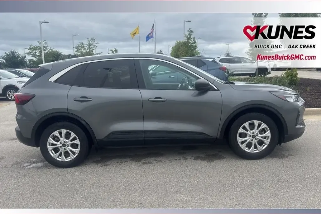 2023 Ford Escape Active photo 1
