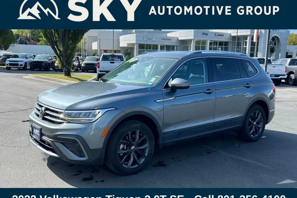 2022 Volkswagen Tiguan SE photo 1