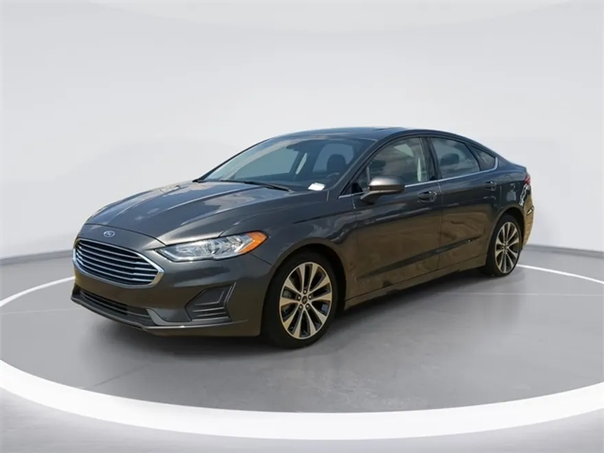 2020 Ford Fusion SE photo 1