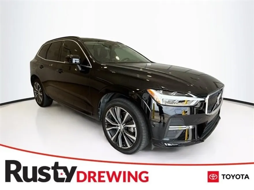 2022 Volvo XC60 B5 Momentum photo 1