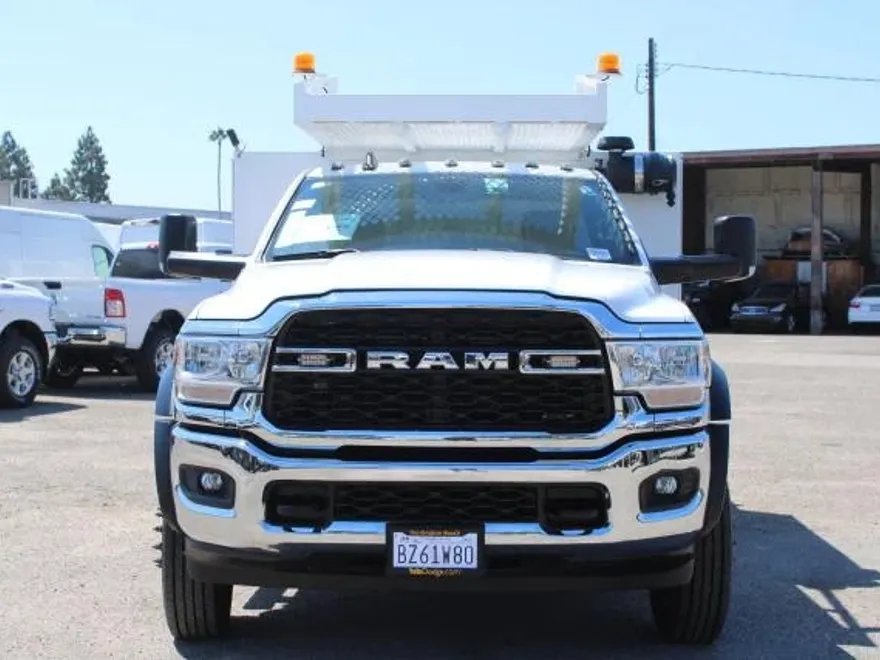 2022 Ram 5500 Tradesman photo 1