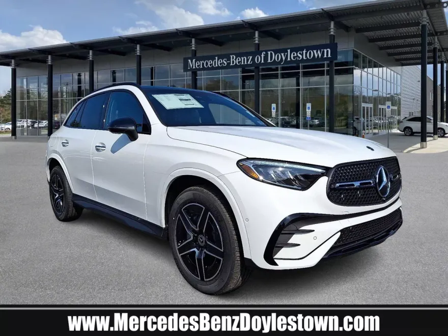 2025 Mercedes Benz GLC 300 4MATIC photo 1