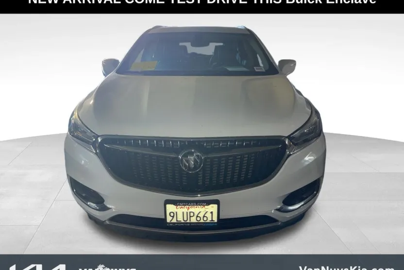 2020 Buick Enclave Essence photo 1