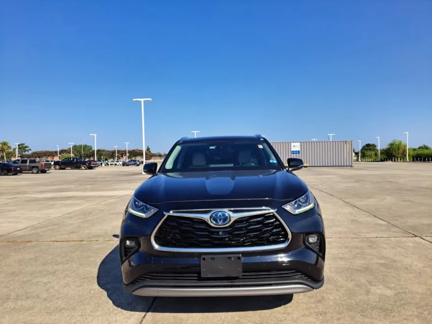 2022 Toyota Highlander Hybrid Platinum photo 1