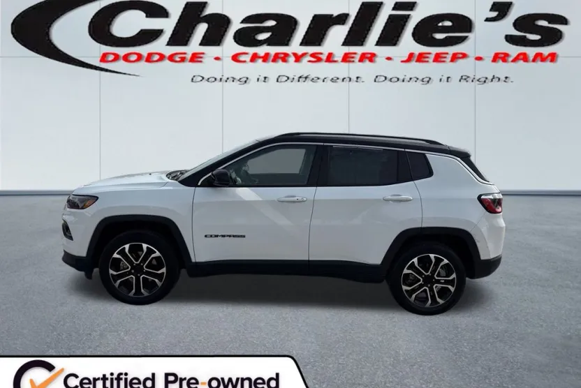 2022 Jeep Compass Limited photo 1