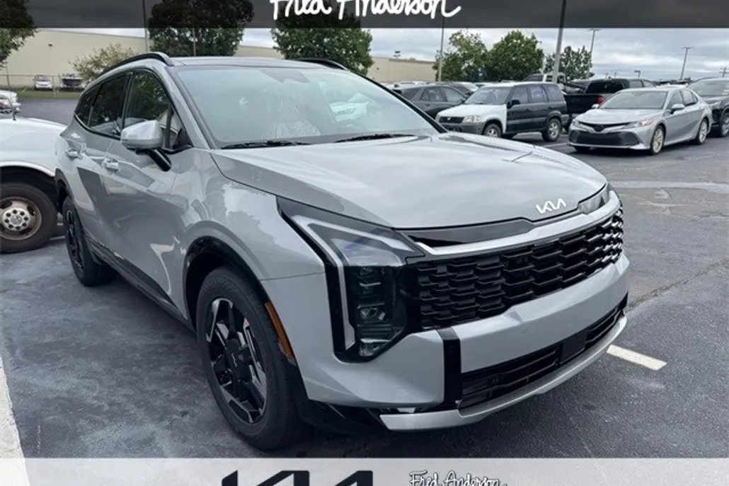 2026 Kia Sportage SX photo 1