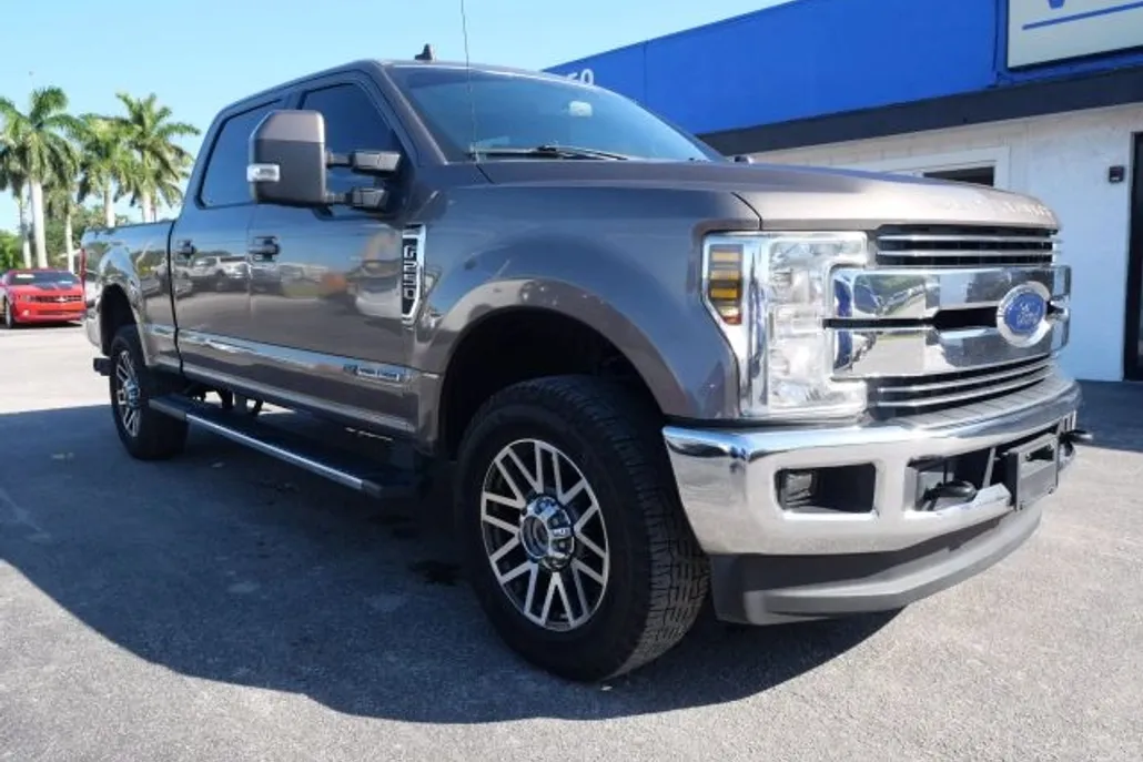 2019 Ford F-250 Lariat photo 1